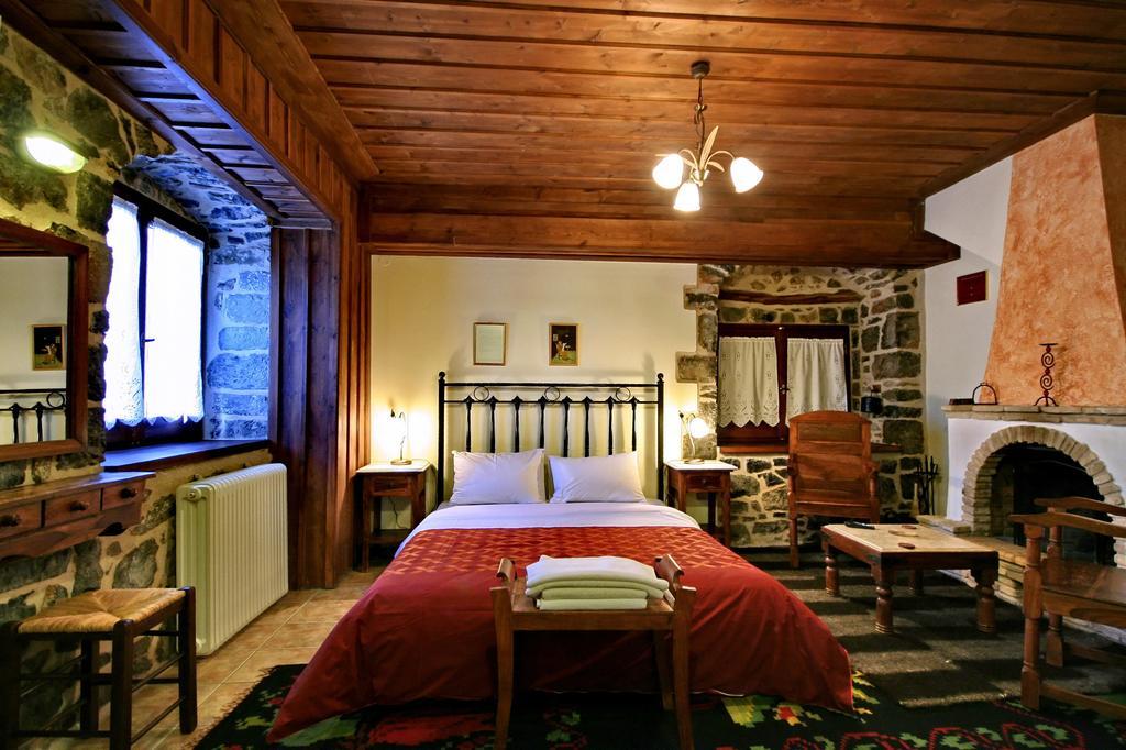 Archontiko Nikolopoulou Hotel Vytina Cameră foto